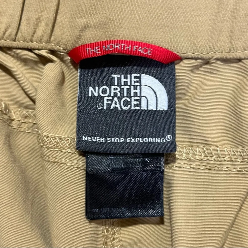 The North Face Convertible Khaki Cargo Nylon Belted Hiking Pants, XXL (40x30)
